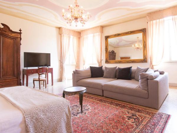 Palazzetto Pisani Grand Canal : photo 2 de la chambre suite exécutive grand canal - palazzo foscolo