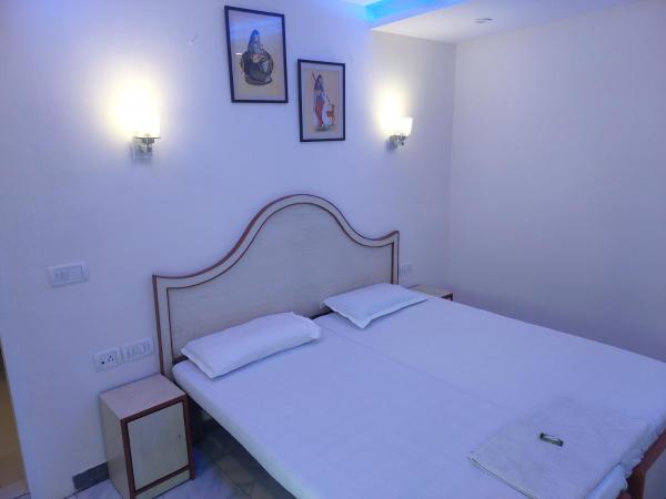 touristresthouse : photo 1 de la chambre chambre lits jumeaux standard avec vue sur jardin