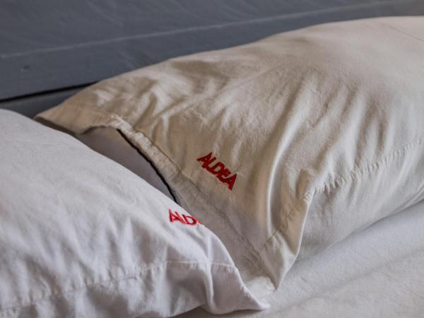 Aldea Hostel : photo 1 de la chambre chambre double avec salle de bains commune