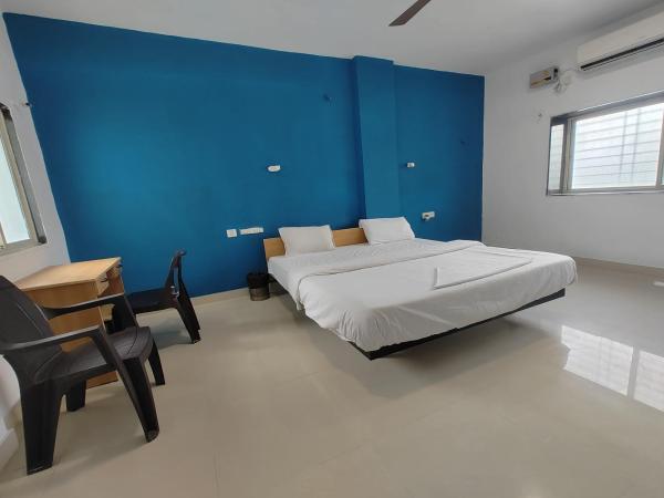 Hotel Sai Inn Executive : photo 10 de la chambre chambre deluxe