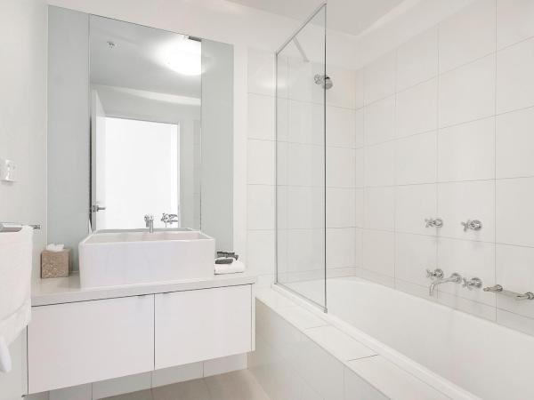 Waterfront Melbourne Apartments : photo 6 de la chambre appartement 2 chambres avec 2 salles de bains - vue sur ville