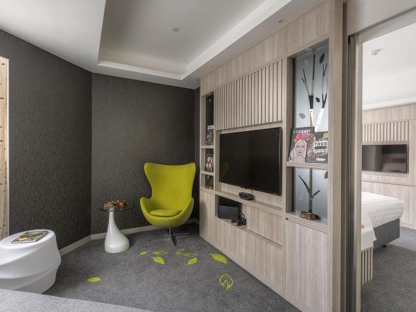 Stanford Hillview Hotel Hong Kong : photo 6 de la chambre suite - vue sur la colline