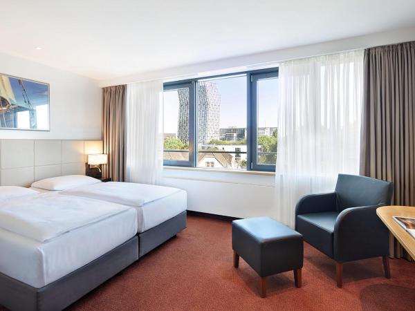 Hotel Hafen Hamburg : photo 2 de la chambre chambre double - capitaine