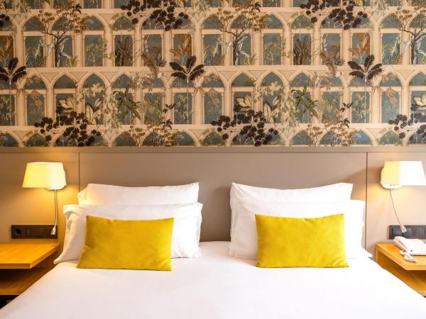 Motel One Madrid-Plaza de España : photo 1 de la chambre chambre lit king-size standard