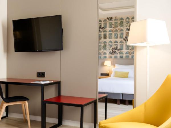 Motel One Madrid-Plaza de España : photo 2 de la chambre chambre lit king-size standard