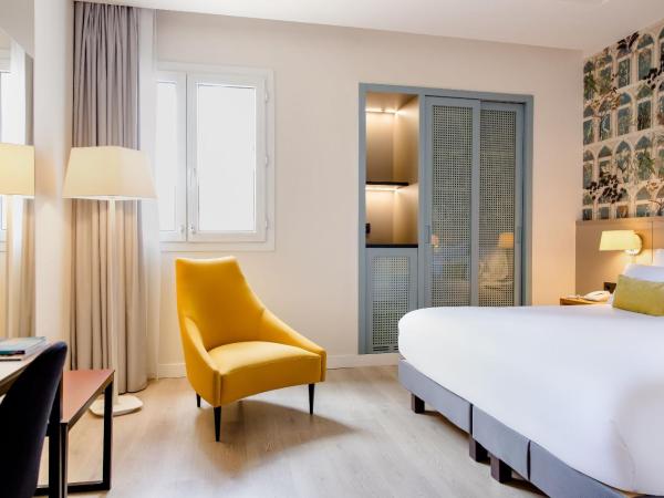 Motel One Madrid-Plaza de España : photo 3 de la chambre chambre lit king-size standard