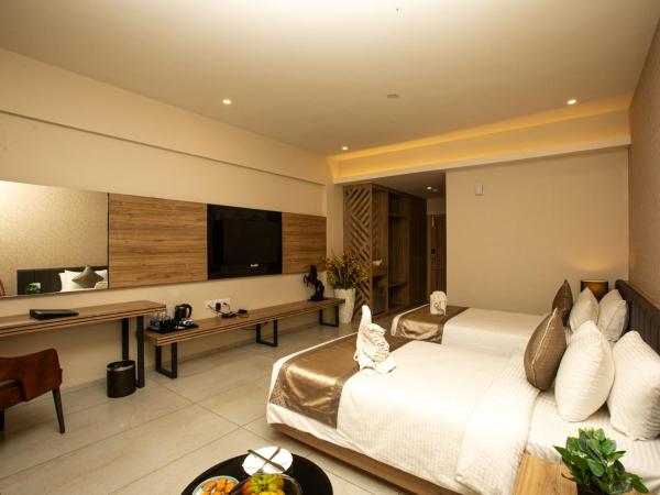 VRR Astoria Hotel & Convention Center : photo 3 de la chambre chambre lit king-size supérieure