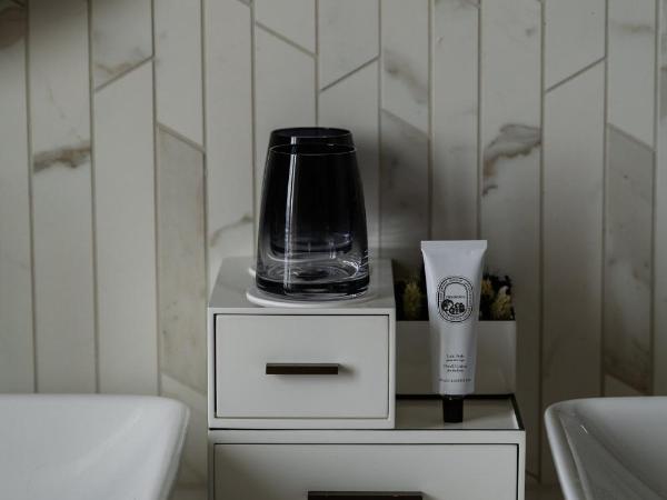 Mandarin Oriental Palace, Luzern : photo 8 de la chambre chambre supérieure avec balcon - vue sur lac