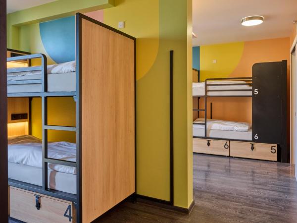 Generator Berlin Alexanderplatz : photo 2 de la chambre lit dans dortoir de 8 lits