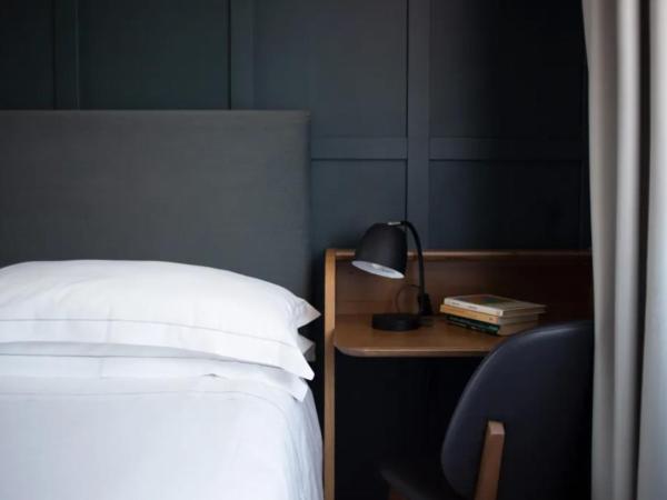 c-hotels Diplomat : photo 6 de la chambre chambre double ou lits jumeaux smart