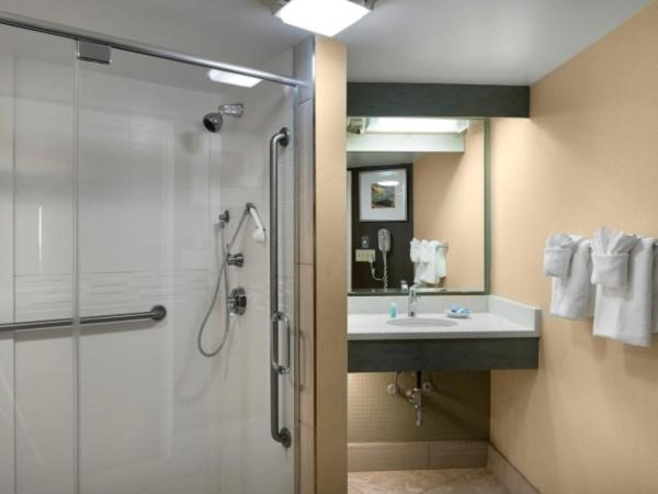 Breakers Resort Hotel : photo 3 de la chambre suite