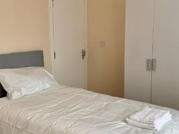 Medistay PLAB2 Student Accommodation : photo 7 de la chambre chambre lits jumeaux standard