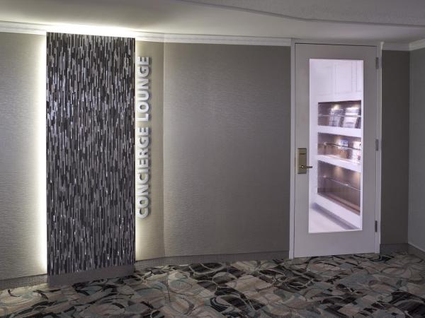 Detroit Marriott at the Renaissance Center : photo 2 de la chambre chambre lit king-size ou double - Étage concierge