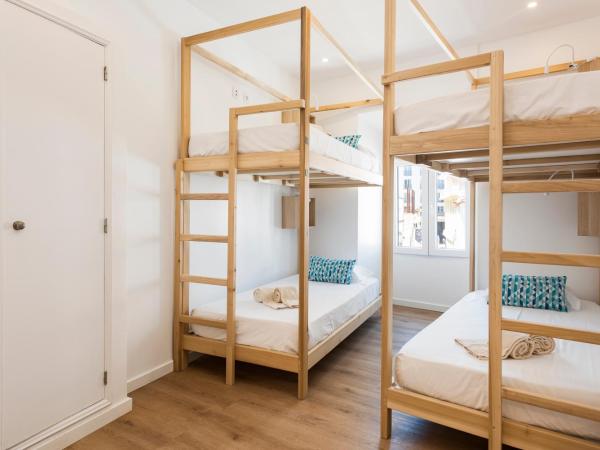 Madalena Hostel e Suites : photo 10 de la chambre lit dans dortoir pour femmes de 4 lits