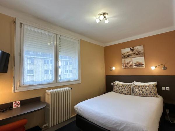 Hôtel de Caen : photo 5 de la chambre chambre double standard