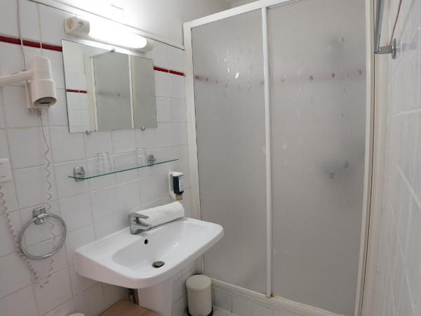 Brit Hotel Des Grands Hommes - Bordeaux Centre : photo 8 de la chambre chambre double