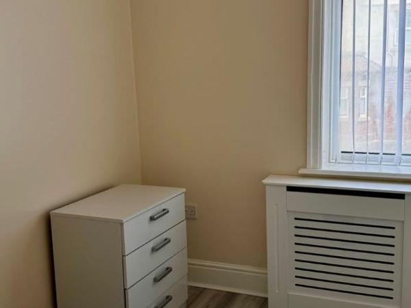 Medistay PLAB2 Student Accommodation : photo 2 de la chambre petite chambre simple