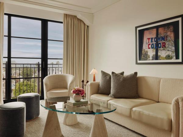 The Maybourne Beverly Hills : photo 1 de la chambre suite library