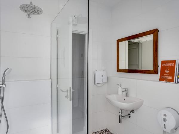 Hostel Casa d'Alagoa : photo 1 de la chambre lit dans dortoir pour femmes de 6 lits