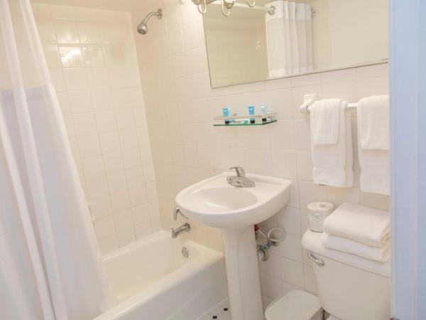 Beach Place Hotel : photo 1 de la chambre chambre d’hôtel standard avec 2 lits doubles - parking gratuit