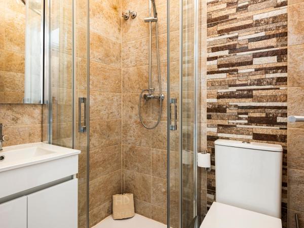 Madalena Hostel e Suites : photo 4 de la chambre lit dans dortoir pour femmes de 6 lits