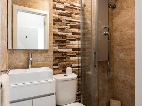 Madalena Hostel e Suites : photo 3 de la chambre lit dans dortoir mixte de 8 lits