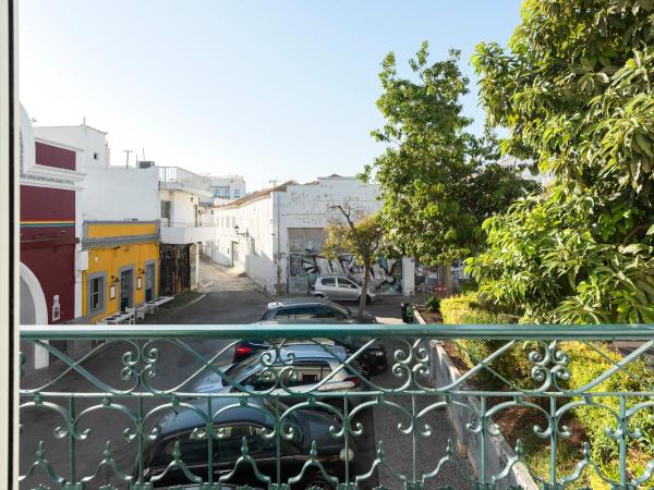 Madalena Hostel e Suites : photo 2 de la chambre lit dans dortoir mixte de 8 lits