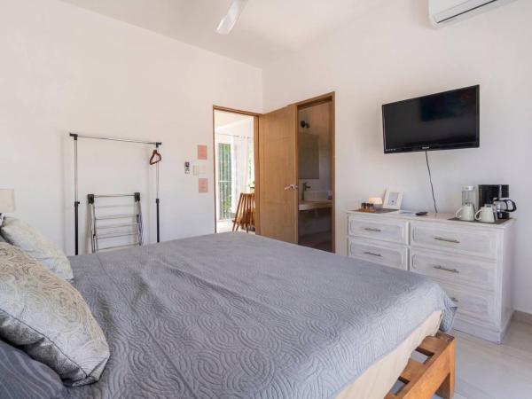 Carlota Guest House : photo 4 de la chambre suite avec terrasse