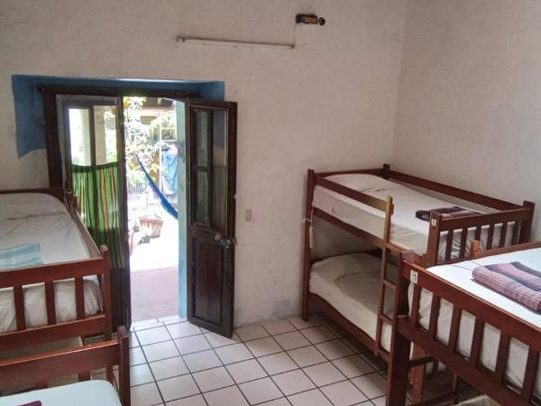 Hostal Luz de Luna Nuyoo : photo 5 de la chambre lit dans dortoir mixte de 8 lits