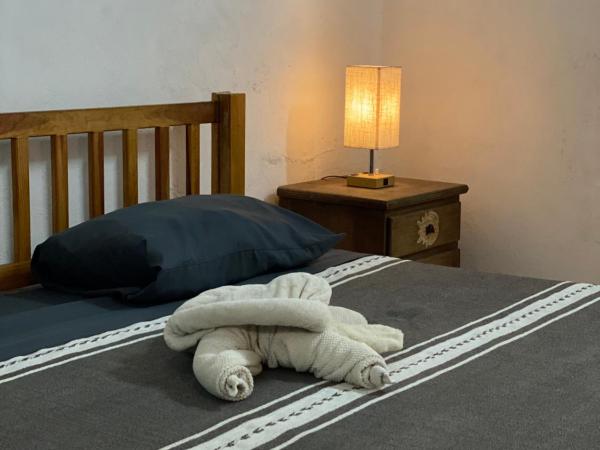 Hostal Luz de Luna Nuyoo : photo 9 de la chambre chambre lits jumeaux