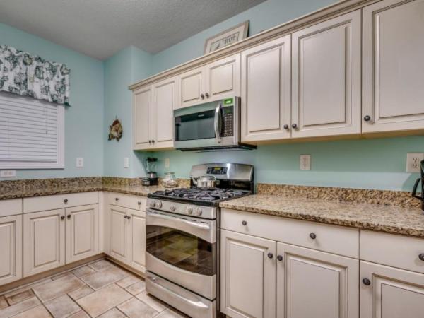 North Beach Resort & Villas : photo 3 de la chambre 1002 savannah oceanfront four bedroom luxury condo