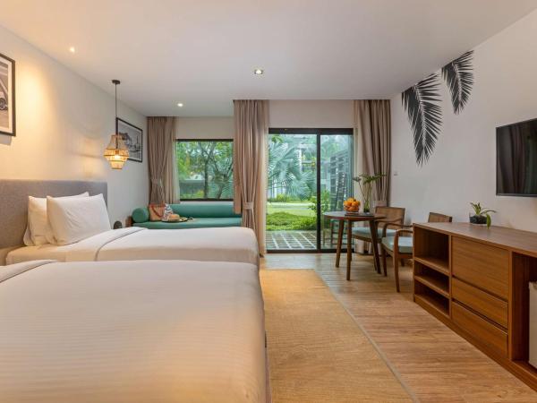 Outrigger Khao Lak Beach Resort - SHA Extra Plus : photo 2 de la chambre hébergement lits jumeaux deluxe avec terrasse et jardin