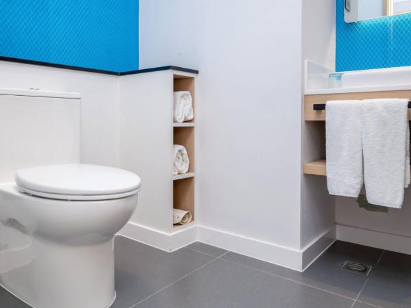 Holiday Inn Express Shanghai Pudong Airport, an IHG Hotel : photo 6 de la chambre chambre lit king-size standard - Étage supérieur