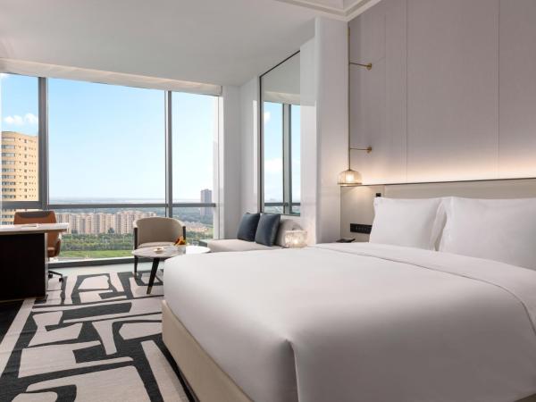 Crowne Plaza Suzhou East Taihu, an IHG Hotel : photo 3 de la chambre chambre king standard avec vue sur ville