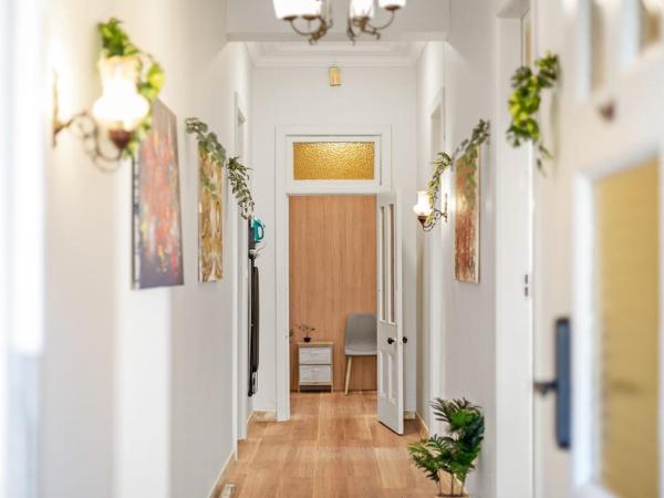 Cozy Single Room - Next to Eateries & Shops - Shared Bathroom : photo 2 de la chambre chambre simple avec salle de bains commune