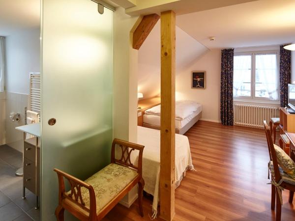 Landgasthof Hotel Rössli : photo 5 de la chambre chambre lits jumeaux standard