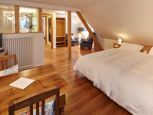 Landgasthof Hotel Rössli : photo 2 de la chambre chambre lits jumeaux supérieure