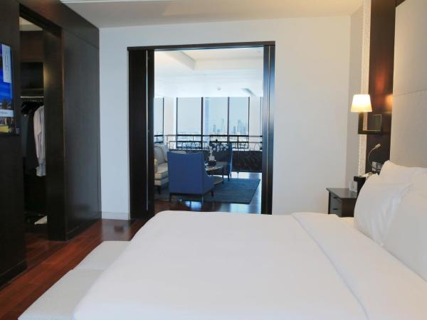 The H Dubai : photo 3 de la chambre suite ciel