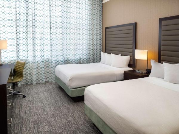 Embassy Suites Saint Louis - Downtown : photo 3 de la chambre suite avec 2 lits queen-size - non-fumeurs