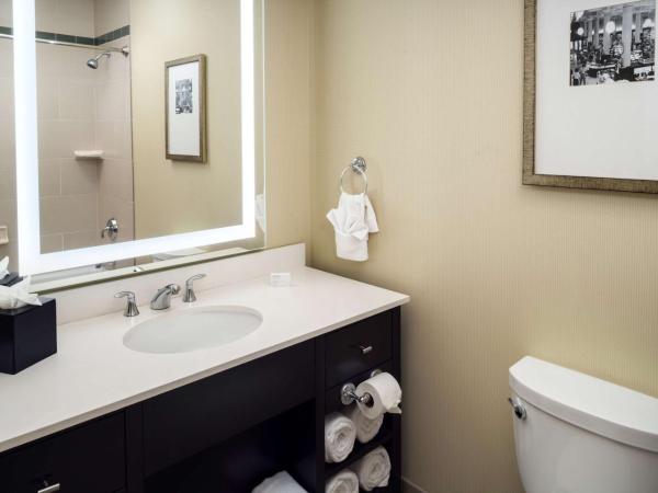 Embassy Suites Saint Louis - Downtown : photo 5 de la chambre suite avec 2 lits queen-size - non-fumeurs