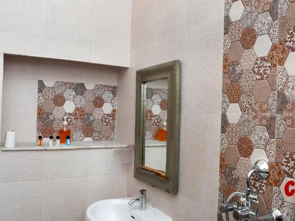 Jodhpur Heritage Haveli Guest House : photo 8 de la chambre king room fort view with balcony