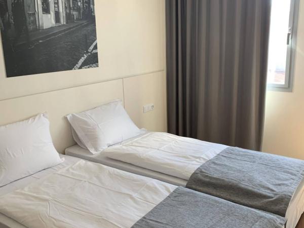 Hotel Areosa : photo 4 de la chambre chambre triple deluxe