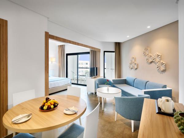 Nozha Beach Resort & Spa : photo 1 de la chambre suite junior