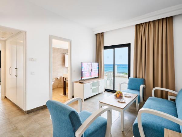 Nozha Beach Resort & Spa : photo 4 de la chambre suite junior - vue sur mer