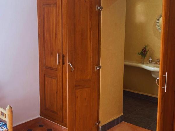 Villa Apollonia - Blissful Garden Paradise with Pool nestled in Nature : photo 1 de la chambre chambre double - vue sur piscine