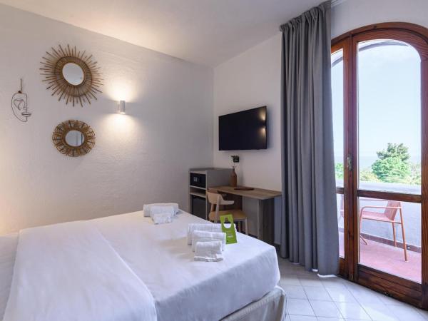 B&B HOTEL Ischia San Nicola : photo 5 de la chambre chambre double - vue sur mer