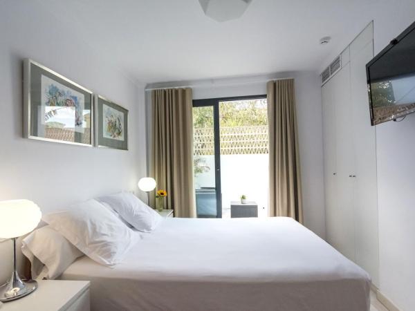 Hotel Nou Romà : photo 6 de la chambre budget standard double room with terraze (2 adultos) - annexe