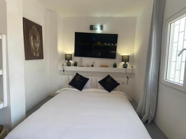 Tweets Hotel : photo 6 de la chambre chambre double facebook