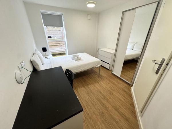 Modern En-suite Rooms Liverpool Knowledge Quarter : photo 7 de la chambre suite