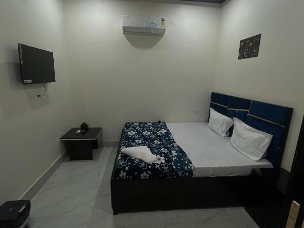Rk Guest House Paying : photo 7 de la chambre chambre lit king-size standard